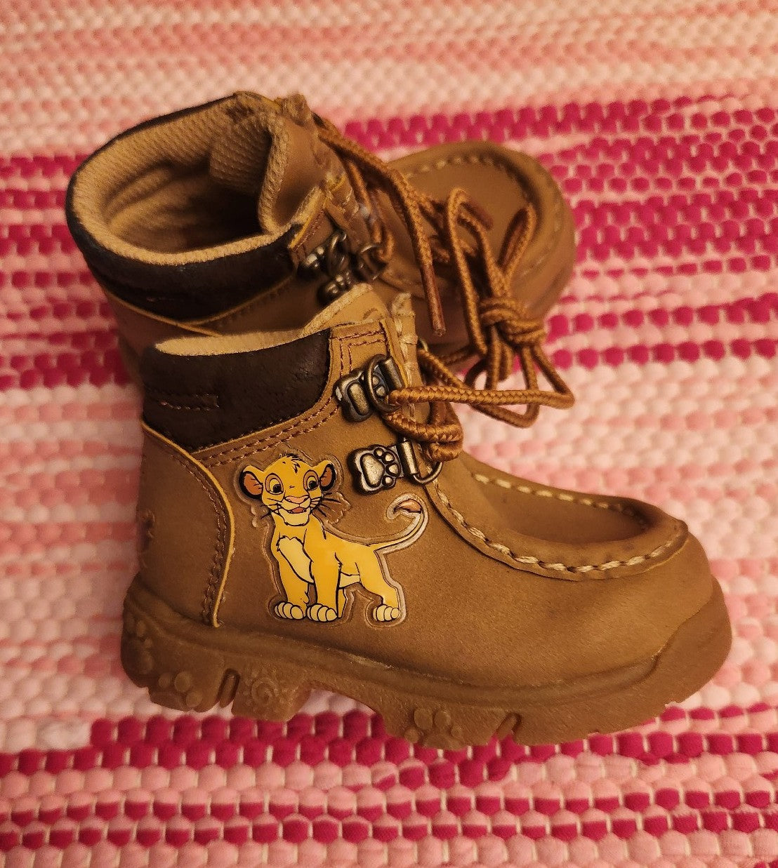 Disney Toddler Simba Lion King Lace Up Boots Size 5
