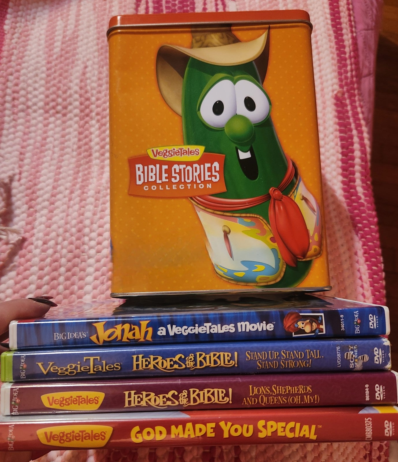 Veggie Tales Bible Stories Collectible Tin & Dvds