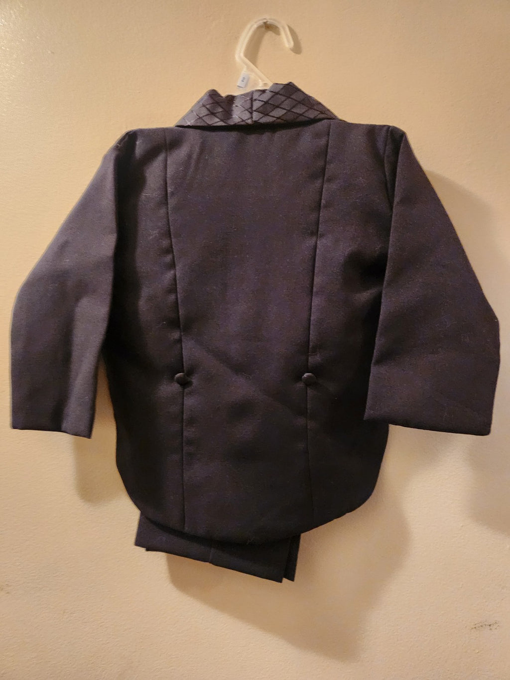 New Boys 5 Piece Black Tuxedo Set Size 2