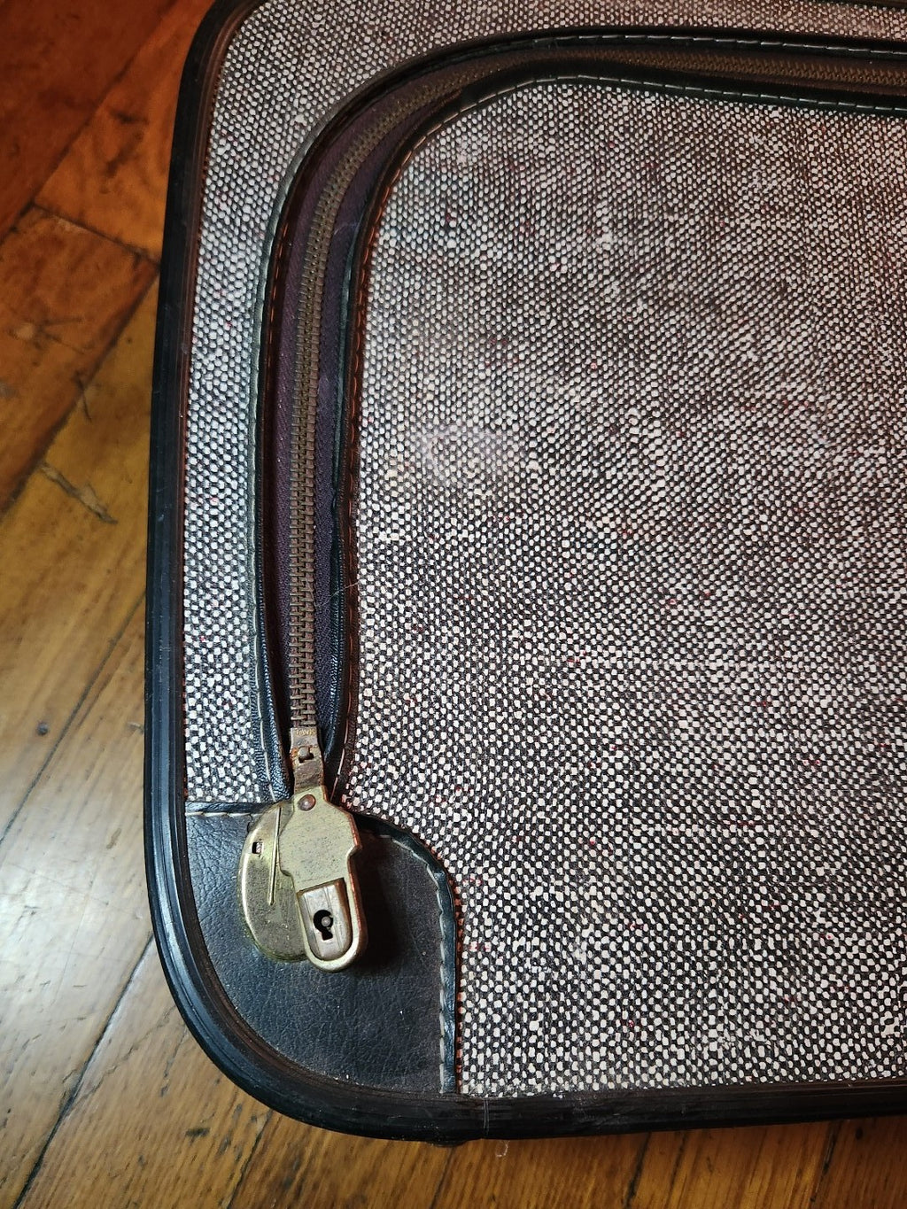 Vintage Tweed Look 50s/60s Suitcase