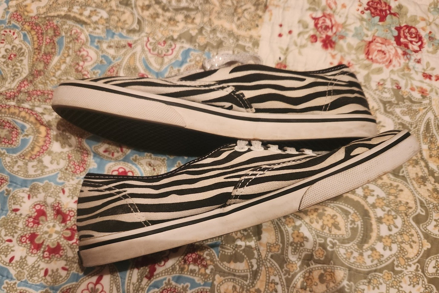 Vans Zebra Print Womens Shoes Size 8