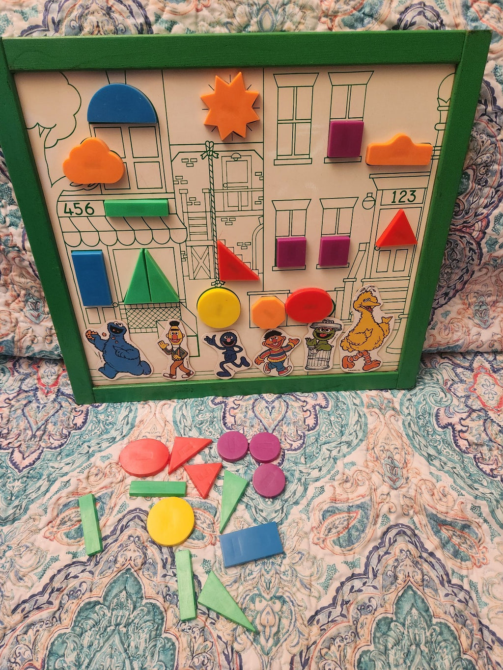Sesame Street Magnetic Imagination Board