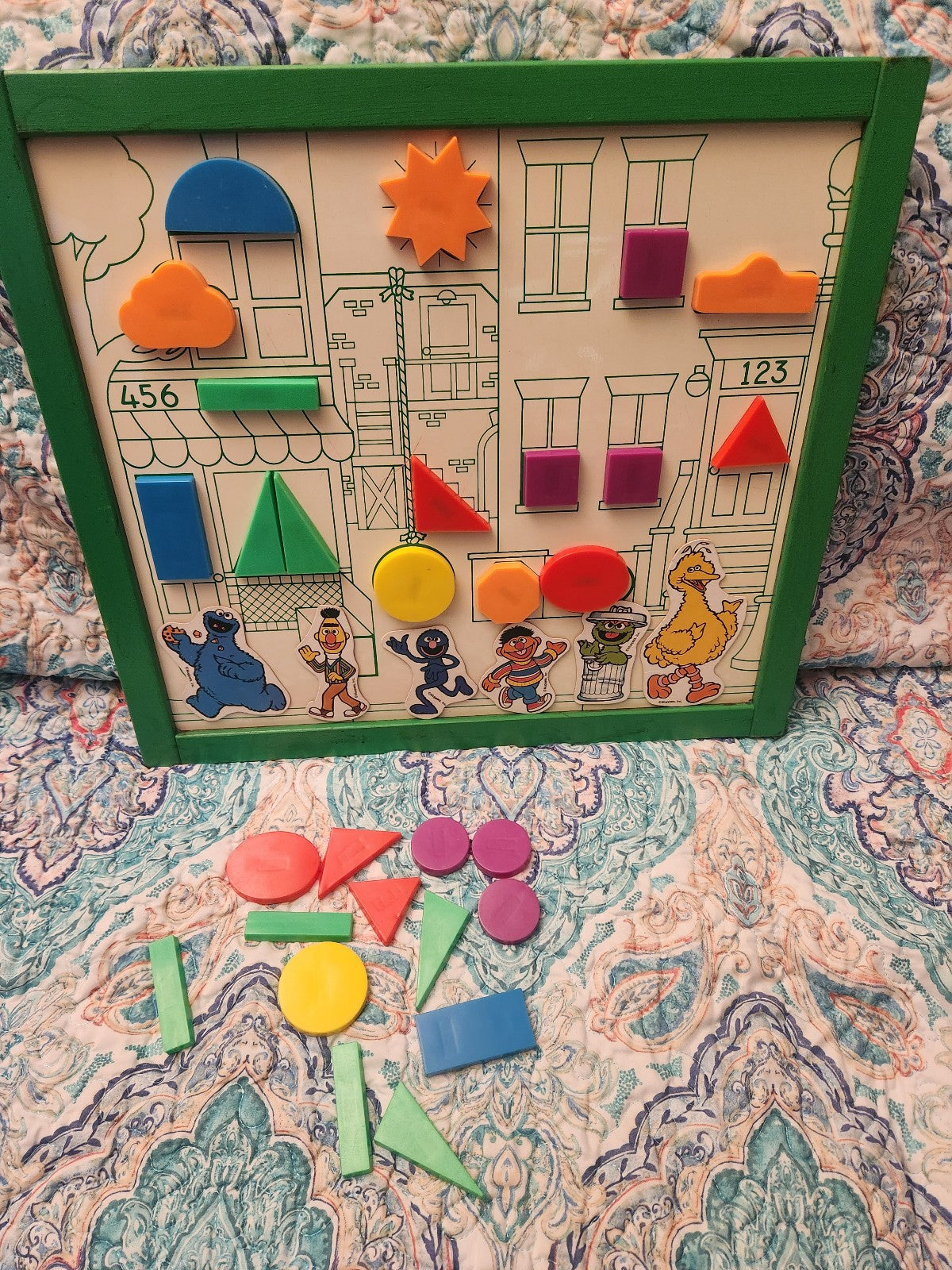 Sesame Street Magnetic Imagination Board